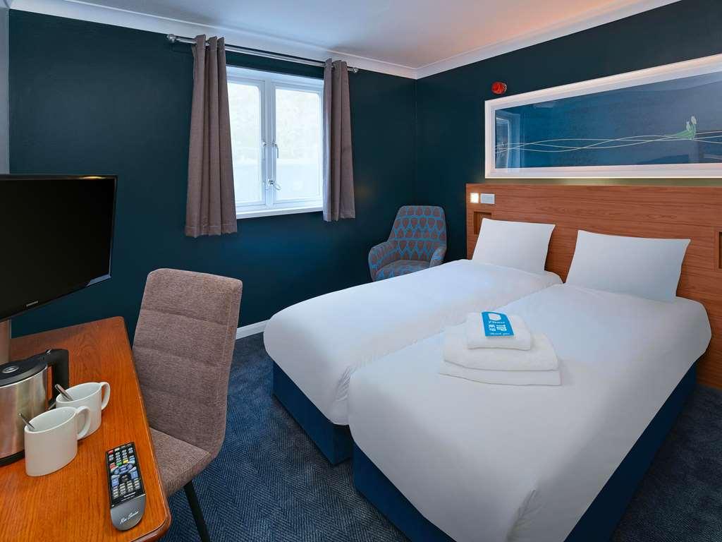 Travelodge Redhill Redhill  Szoba fotó